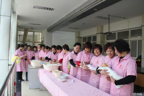 国贸花园附近规模大的洗衣护理,水晶吊灯清洗怎样收费